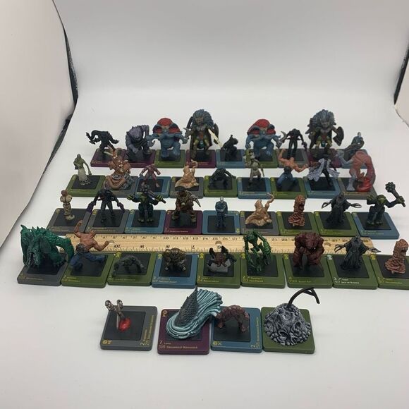 Dreamblade Miniatures Lot of (40) Figures, Wizards 2006 - Picture 1 of 10